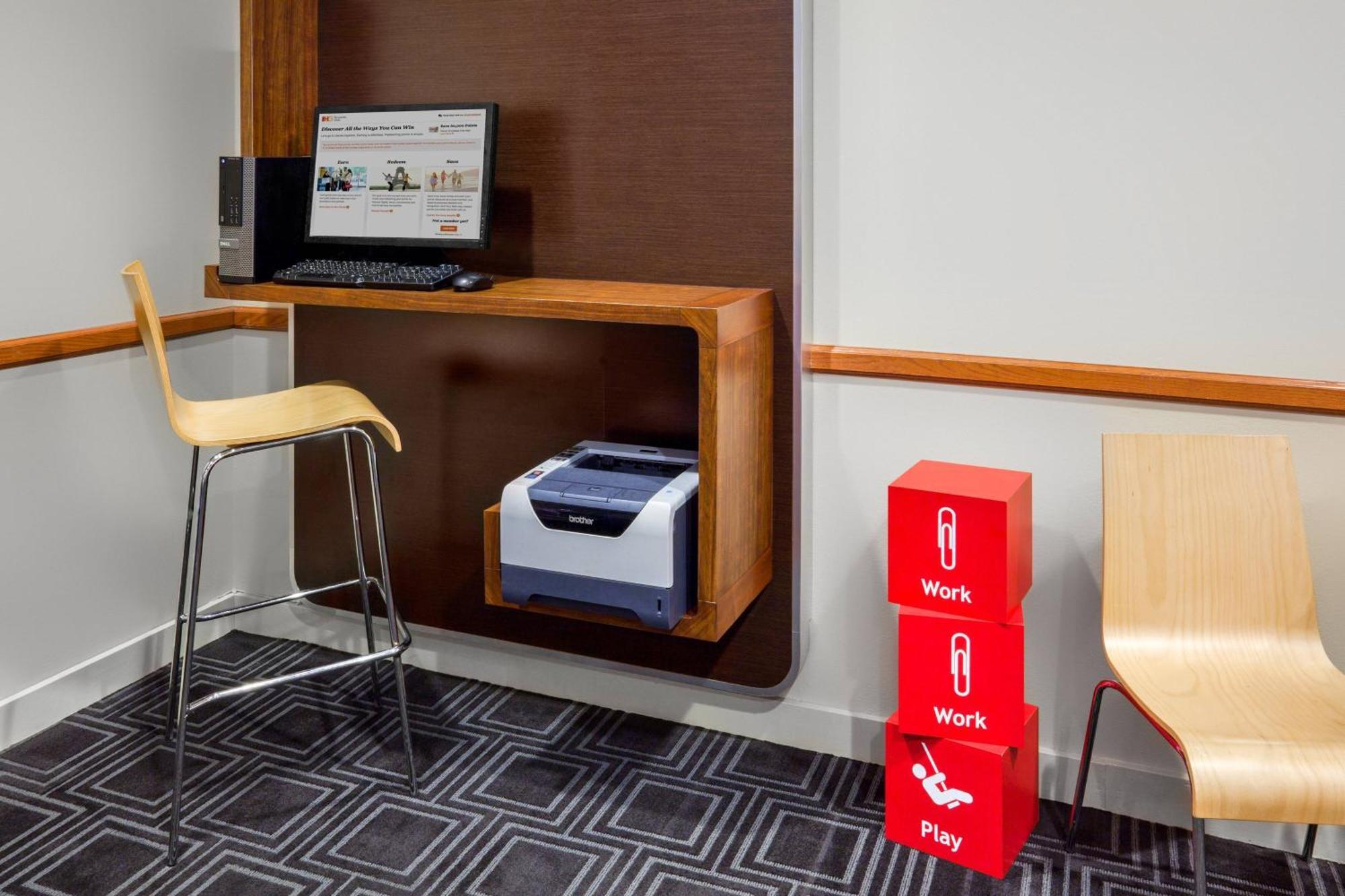 Towneplace Suites Minneapolis West/St. Louis Park Екстериор снимка