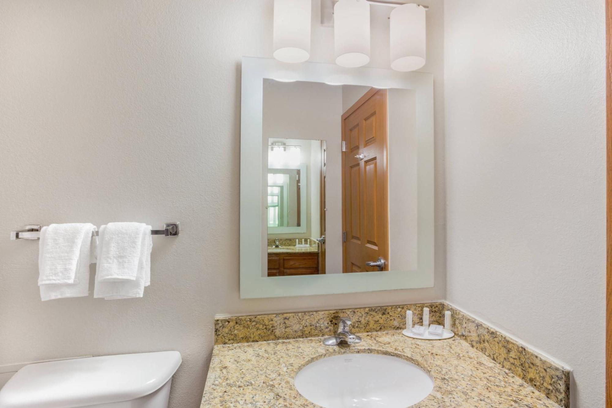 Towneplace Suites Minneapolis West/St. Louis Park Екстериор снимка